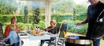 Detached Villa with Outdoor Fireplace near Veluwe