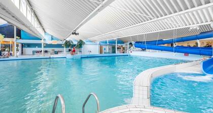 Restyled 2 Bathroom Holidayhome, sea Within Walking Distance