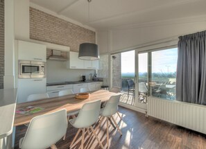 Bungalow | Ruokailu
