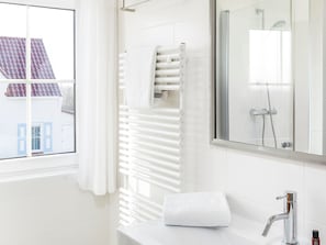 Bathroom - Detached Villa With two Bathrooms Near the Sea (Cadzand-Bad)