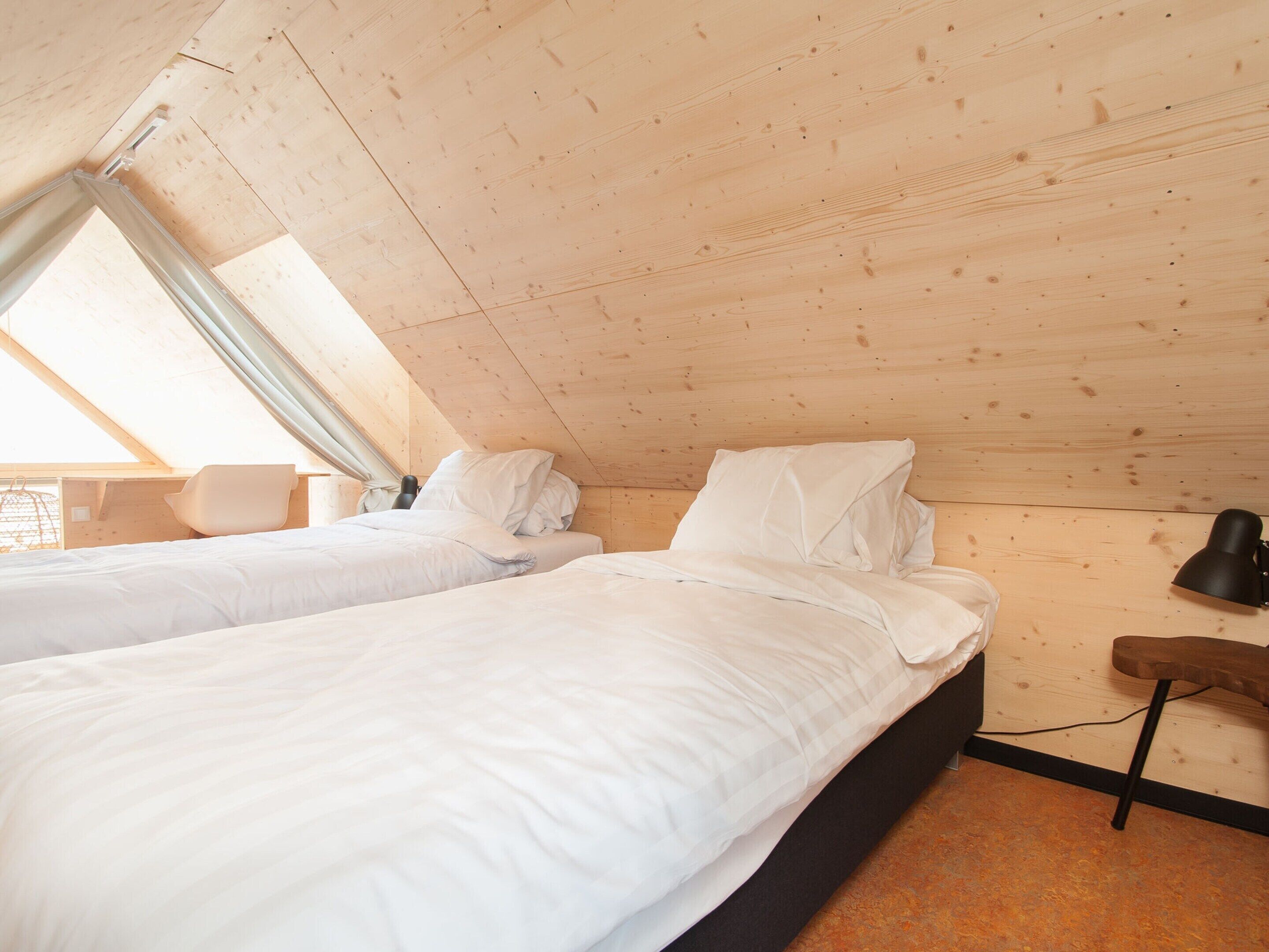 Cottage | 2 bedrooms, bed sheets