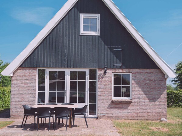 House | Exterior
