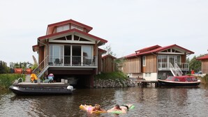 Exterior - Detached Villa With Dishwasher Near Leeuwarden (Noardburgum)