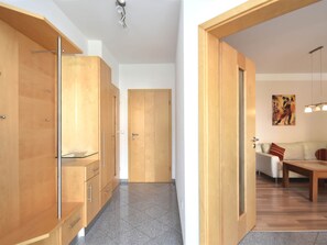 House | Interior - Charming Apartment With Terrace in Deggendorf (Deggendorf)