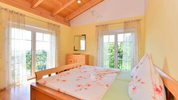 House | 4 bedrooms, individually furnished, bed sheets