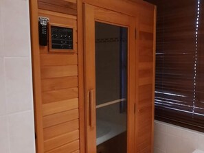 Property amenity - Nice House with Dishwasher near Wadden Sea (Tzummarum)