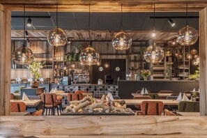 하우스 | 다이닝