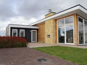 House | Exterior - Charming Retreat for Your Escape (Bemelen)