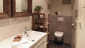 Bathroom - Modern Suites Near Beach (Callantsoog)