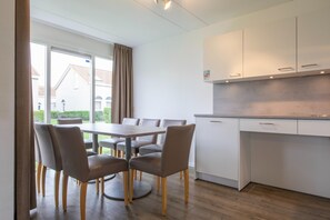 House | Dining
