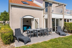 House | Balcony