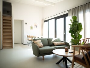 House | Living area - Modern Lodge With Dishwasher, Near the Beach (Zandvoort)