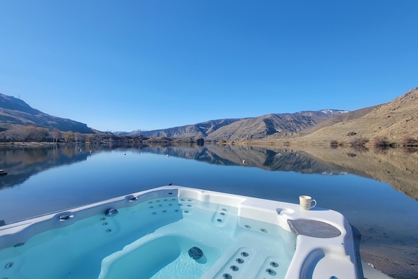 Bañera de hidromasaje al aire libre