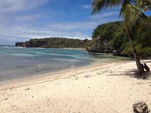 Beach nearby, beach towels - NEW! Luxury villa with private pool (sainte anne)