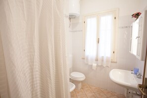 Shower - APP.TI VILLA ANNA - VILLA ANNA - TRILO PRIMO PIANO (Capoliveri)