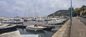 SOLILUNA on the seafront of Cavo