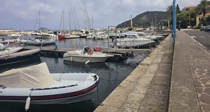 SOLILUNA on the seafront of Cavo