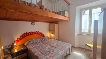 1 Schlafzimmer, Bügeleisen/Bügelbrett