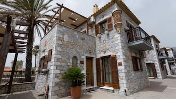 Façana frontal de l'allotjament