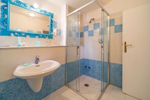 Shower, hair dryer - APP.TI CASA SERENA - CASA SERENA BILO 3 (Capoliveri)