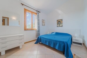2 bedrooms, WiFi, bed sheets