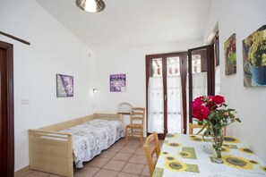 Dining - APP.TI MORCONE - MORCONE BILO 4 (Capoliveri)