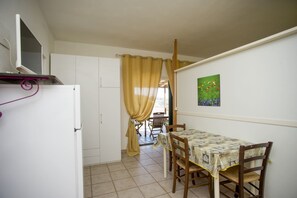 Dining - APP.TI MORCONE - MORCONE TRILO 8 (Capoliveri)