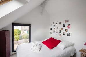 4 chambres, fer et planche à repasser, Wi-Fi gratuit, draps fournis