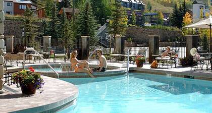 379-381 Family-Friendly 2-room Slopeside Suite in Mt. Crested Butte