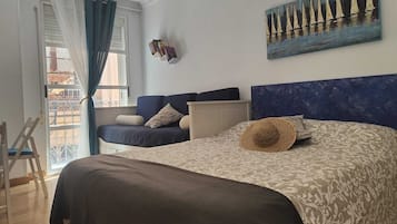 1 sovrum, strykjÀrn/strykbrÀda, gratis wi-fi och sÀngklÀder