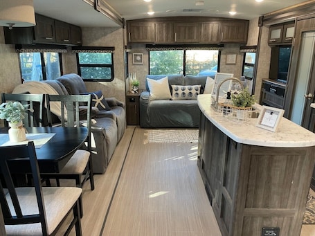 Interior. Fully sanitized with bbq & lawn, super soft linens, safe, country setting