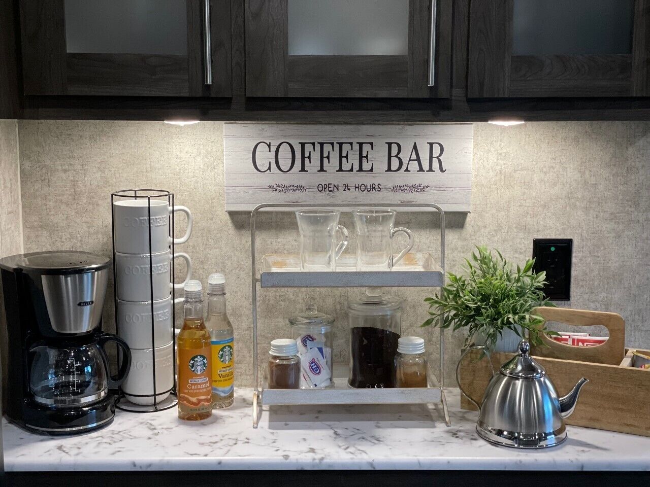 Fully sanitized with bbq & lawn, super soft linens, safe, country setting