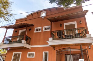 Fachada del alojamiento