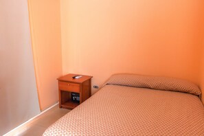 Comfort Double Room | Down comforters, in-room safe, blackout drapes, soundproofing - Ecotel (Managua)