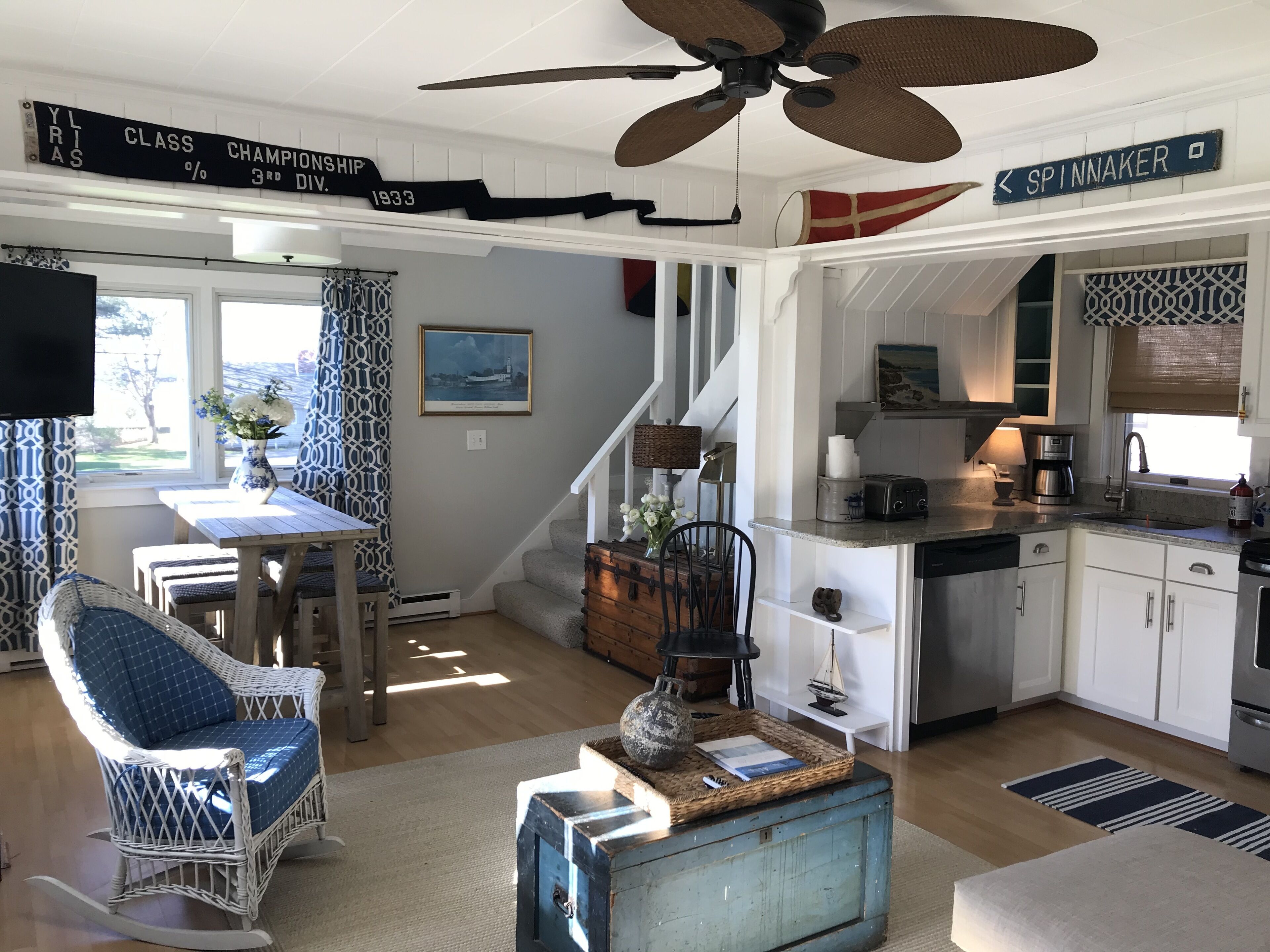 Beach cottage with water views, Kennebunk