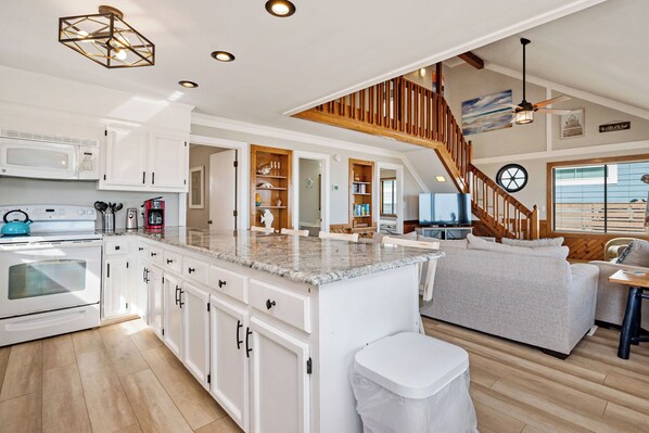 Dishwasher, coffee/tea maker, cookware/dishes/utensils, ice maker