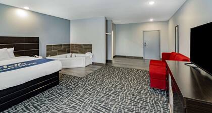 Days Inn & Suites by Wyndham Horn Lake/Memphis Graceland