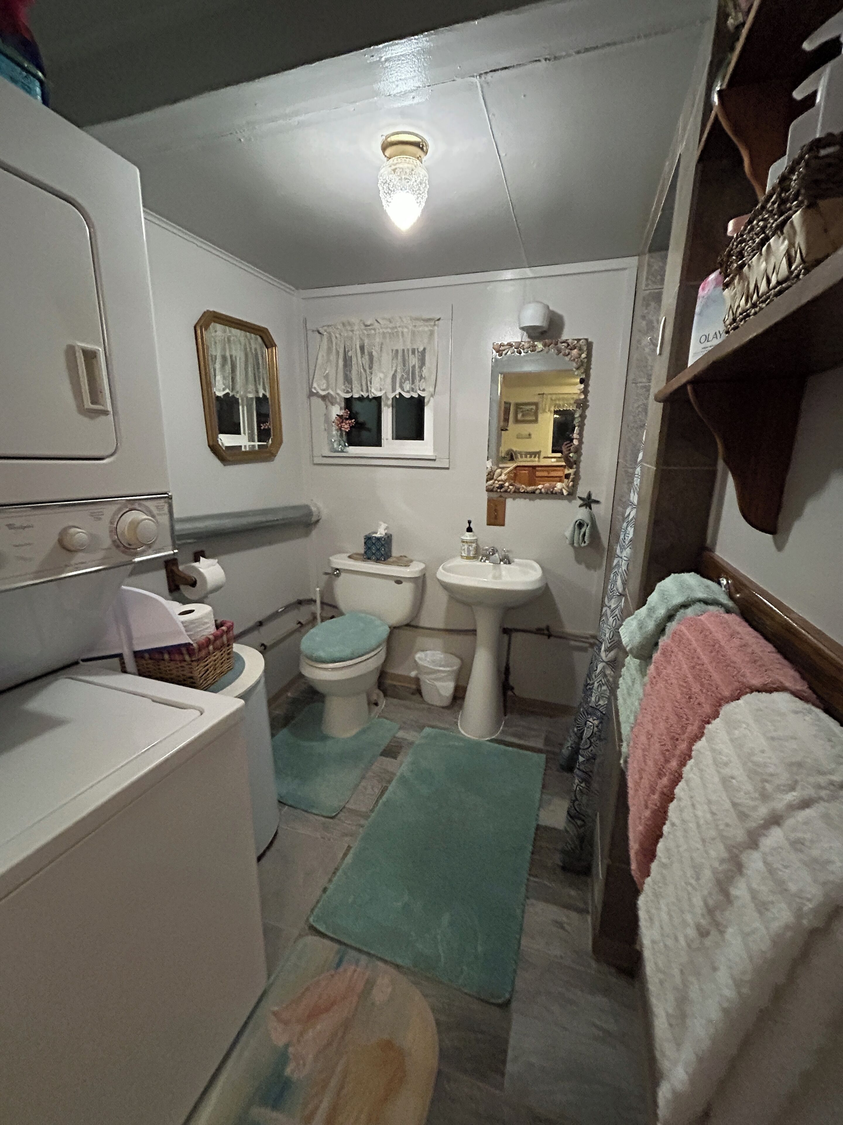 تجهيزات دش، مجففات شعر، مناشف