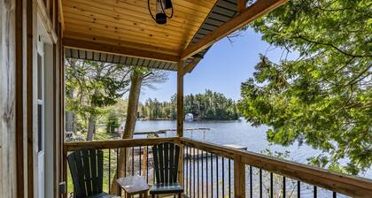 Cozy Cottage perfect for your Muskoka Getaway!! Well Appointed! Sunsets!