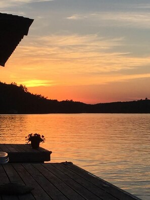 6 bedrooms, free WiFi, bed sheets - Incredible 6 bdrm luxury!! 310' of Frontage! AC! Sunsets! (Rosseau)