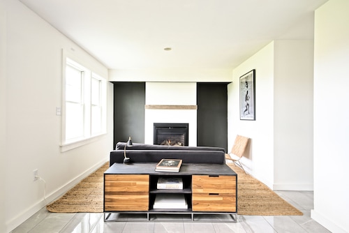 Modern Copake Falls Getaway