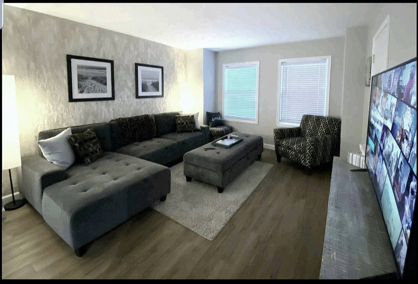 Skots Villa East Centrally located (Near Sanford Medical Center & Midco.)