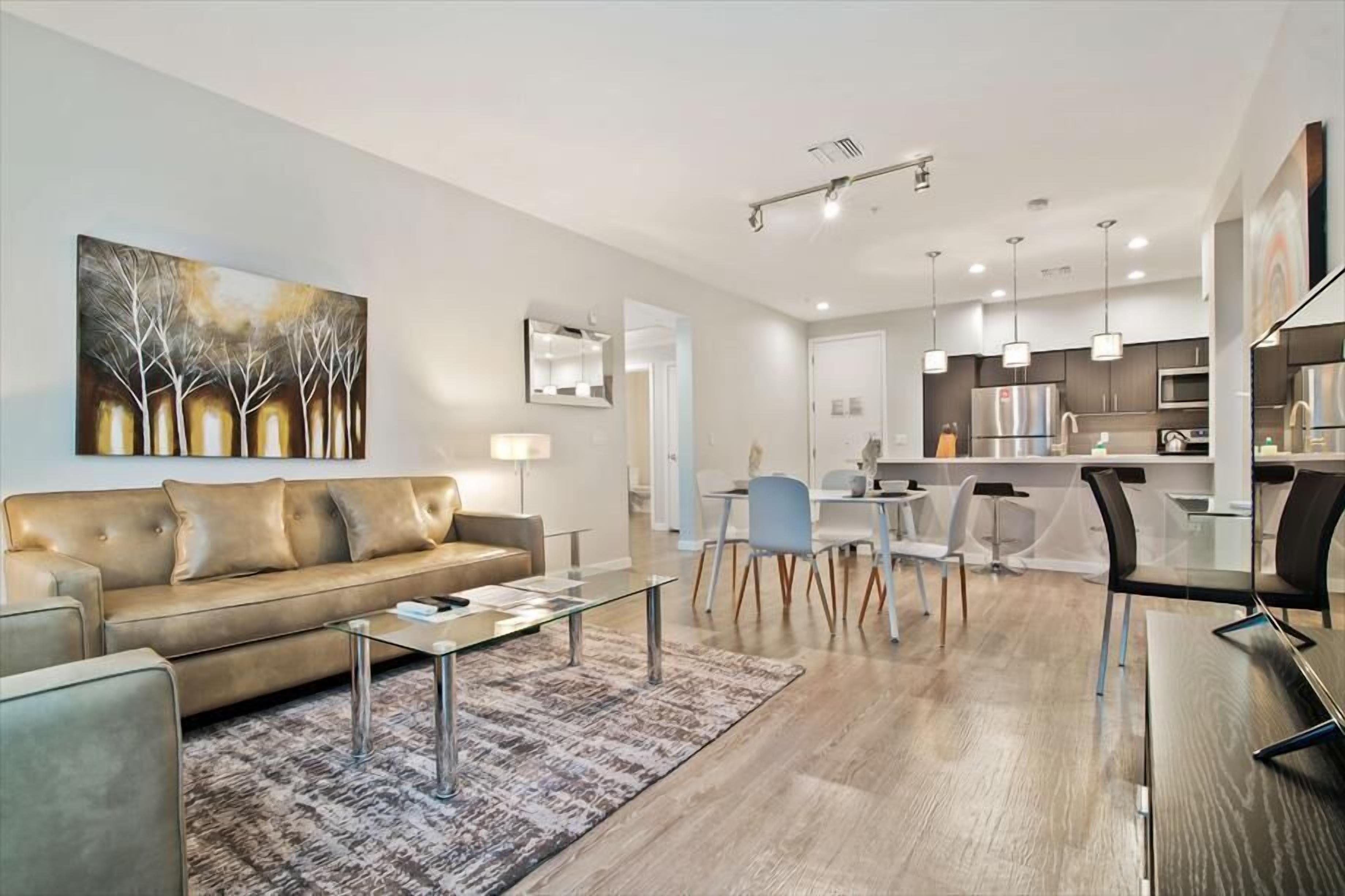 Modern 2BR | Full Kitchen & Laundry | Near Stanford Hospital