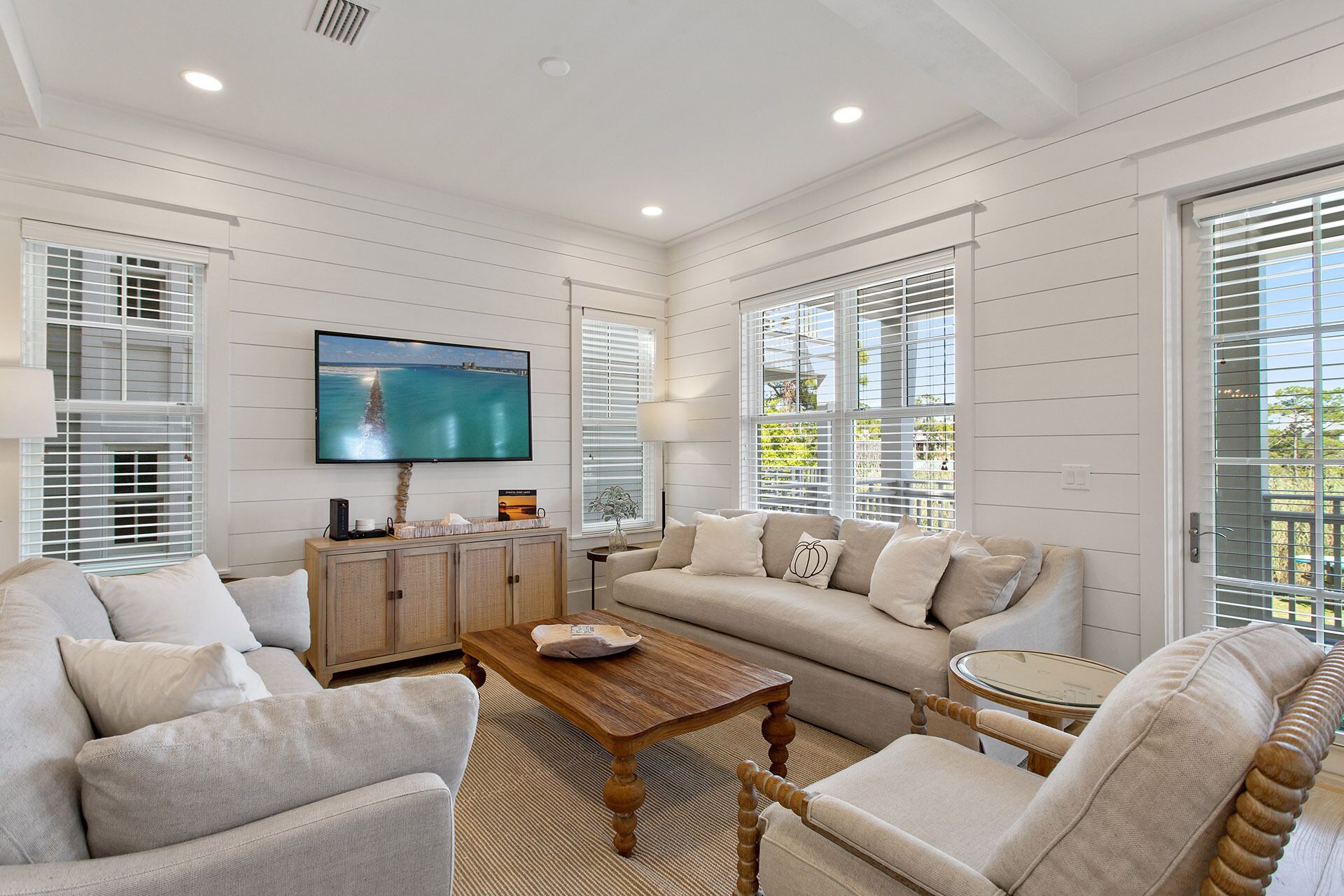 Grayt Lake - Lake Front with Dock, Comp Bikes, Pool, Outdoor Game Room!