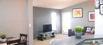 ****915 Modern Hideaway***                    