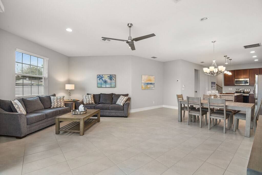 Fortebello Beachside 150 - quaint Beachtown near SpaceCoast