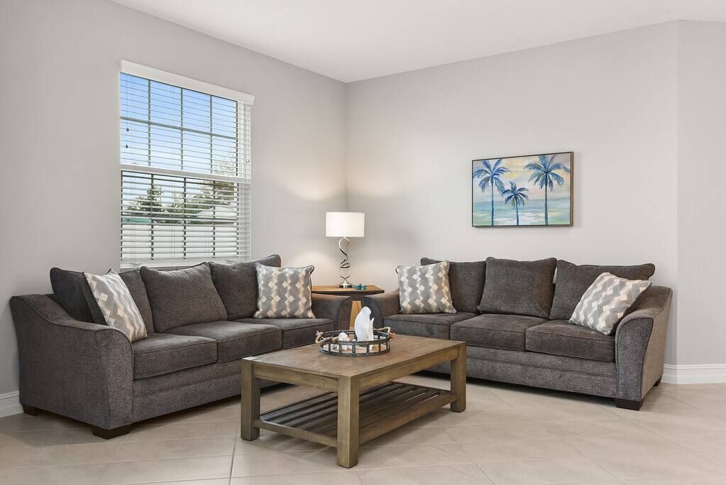 Fortebello Beachside 150 - quaint Beachtown near SpaceCoast