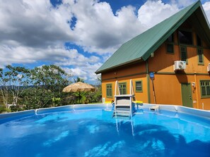 Alberca al aire libre 