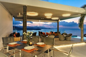 Outdoor dining - UniQue Boutique Resort (Koh Samui)