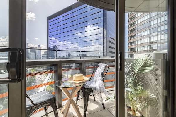 Superior Apartment, 2 Bedrooms | Iron/ironing board, free WiFi, bed sheets